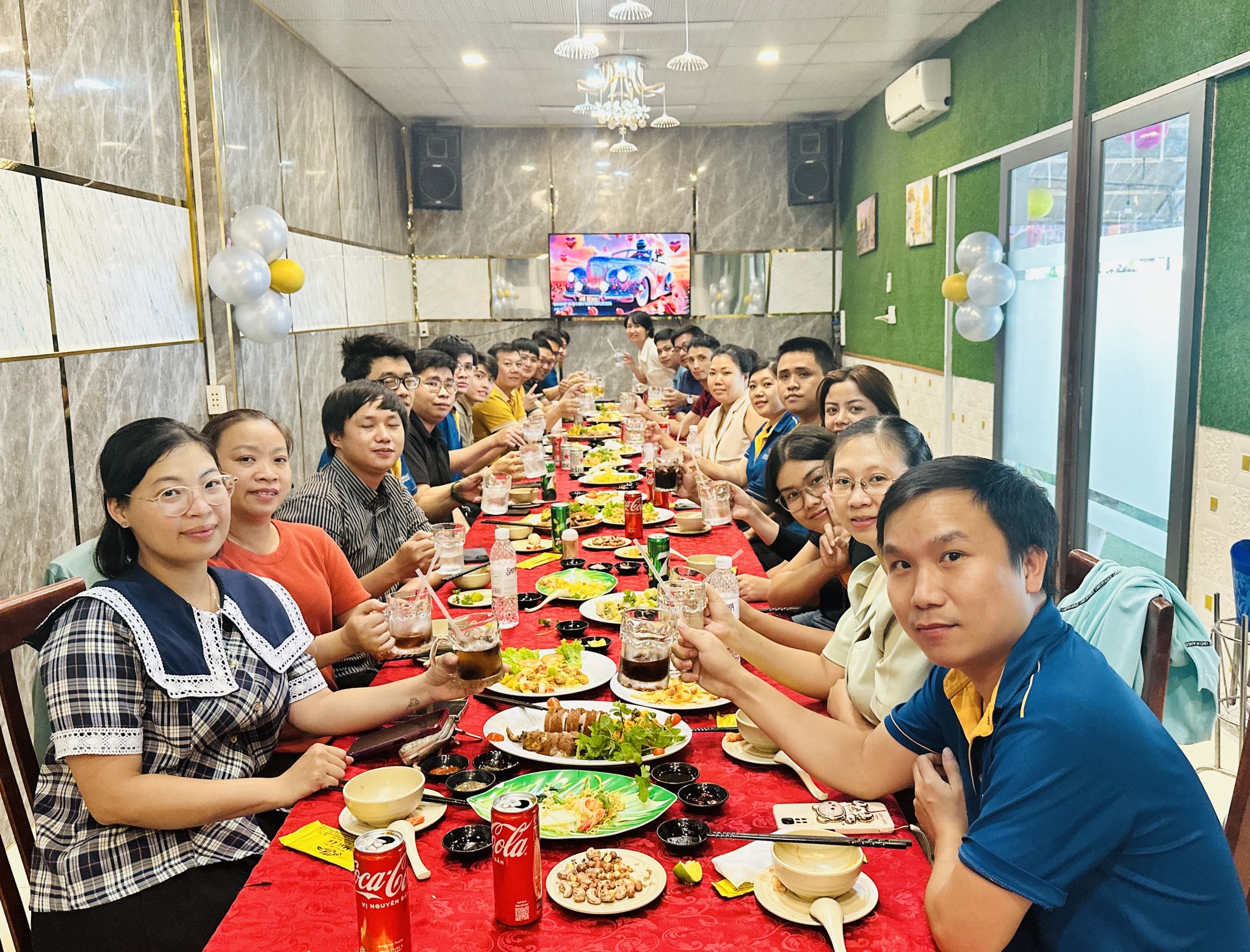 tiec-sinh-nhat-dntg